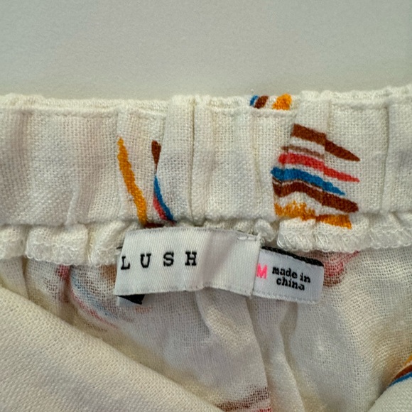 Patterned top- part of a set - Picture 2 of 3